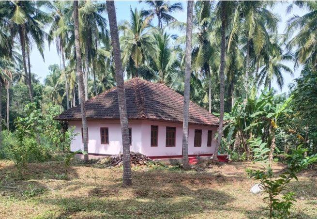 Keekan Heritage Home - Bekal Kannangad Luaran gambar